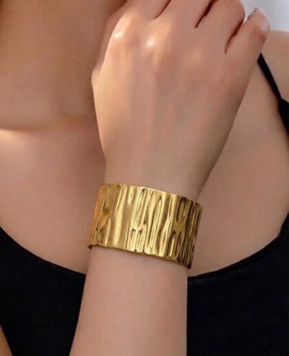 Aura of gold