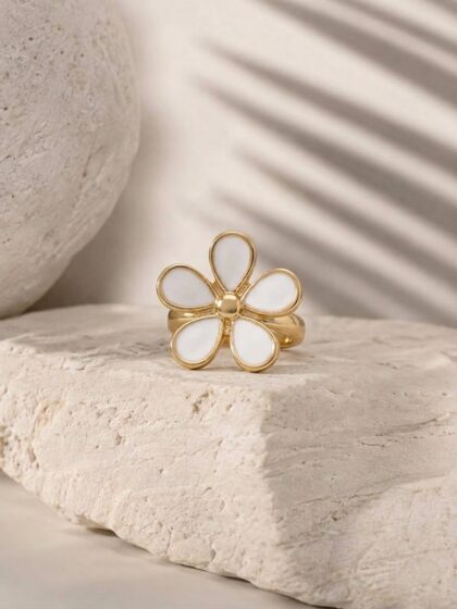 Rosette Ring